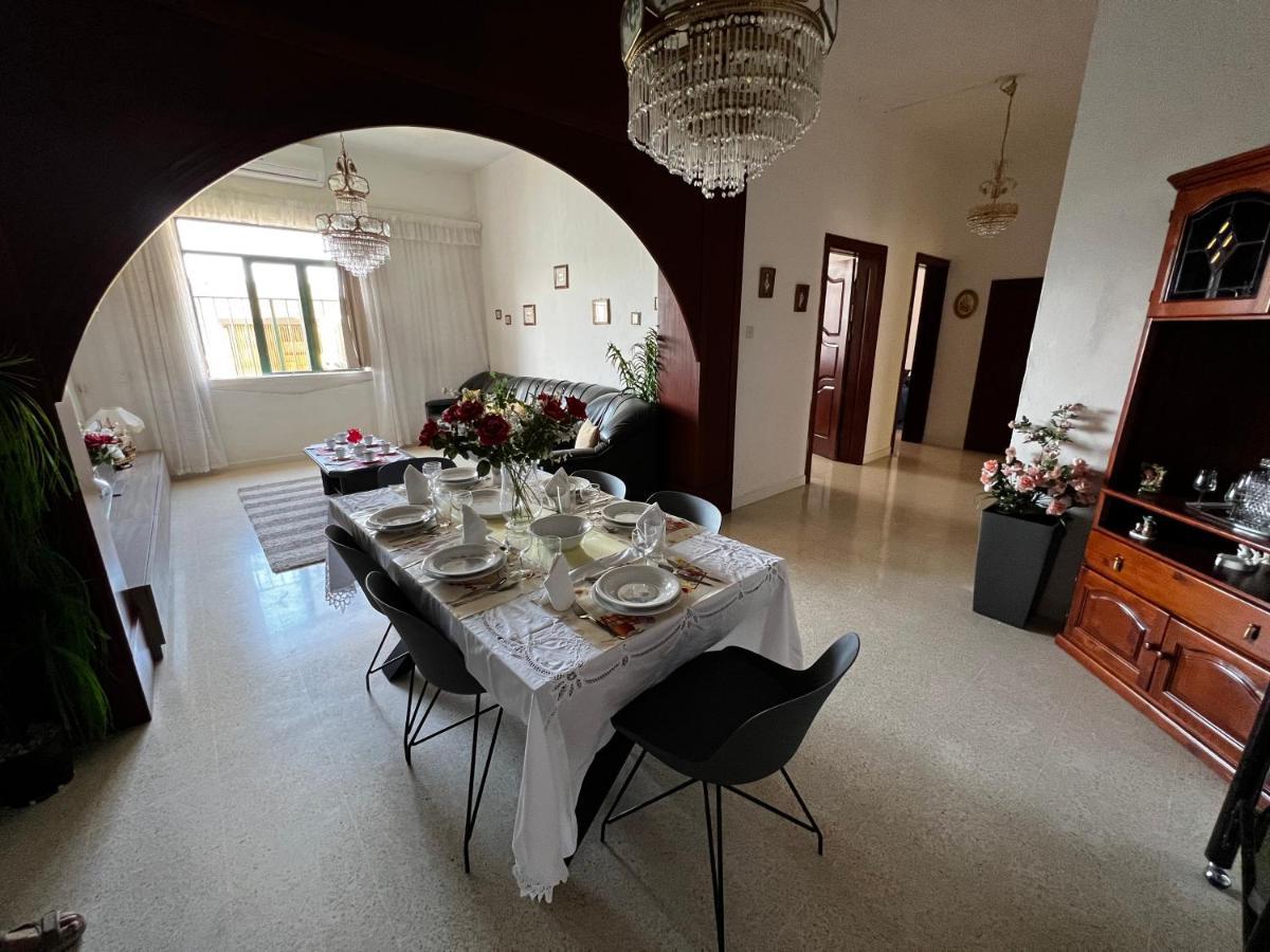 Superb 3 Bedroom Apartment In La Valeta Exterior foto