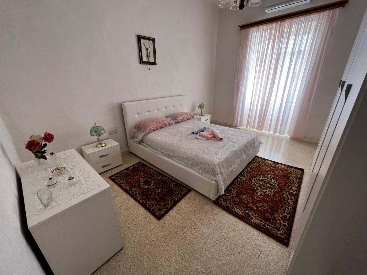 Superb 3 Bedroom Apartment In La Valeta Exterior foto